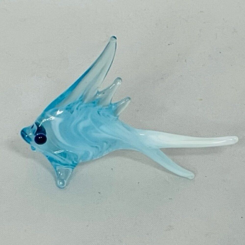 Murano Style  Glass Handcrafted Unique Lovely Mini Fish Figurine 2.5" Blue Excel